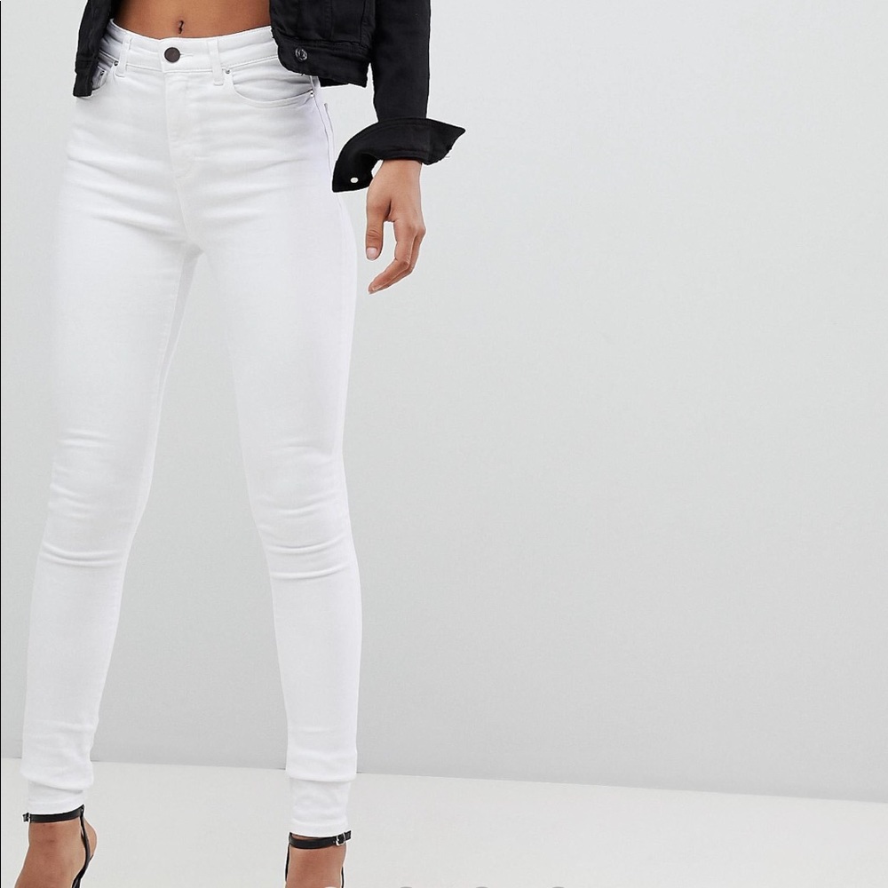 ASOS Design NWT high waisted skinny jean in white